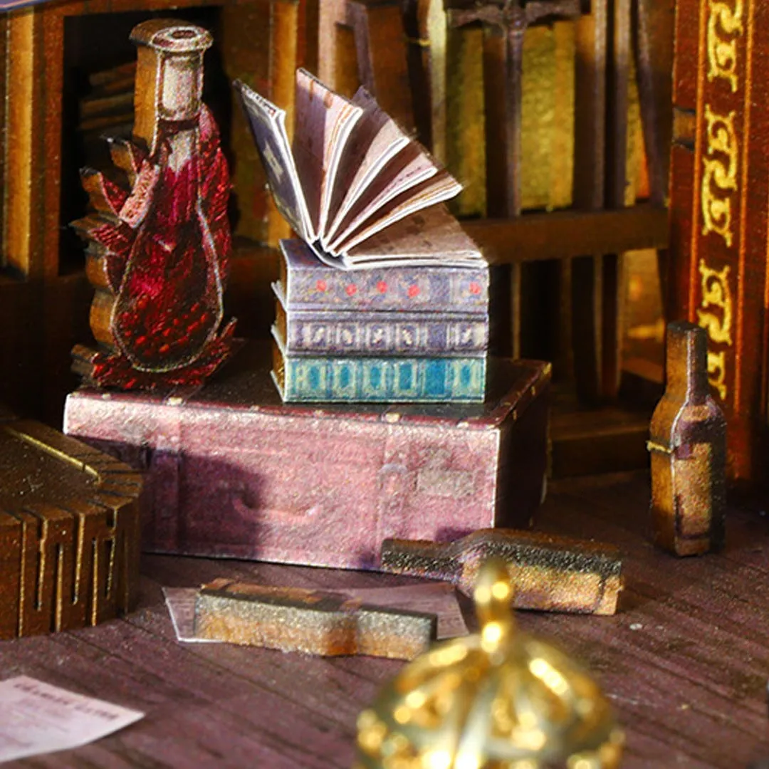 Book Nook - Aden Piracy in Somalia - Image 9