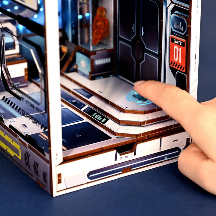 Book Nook - Alien Hub - Image 5