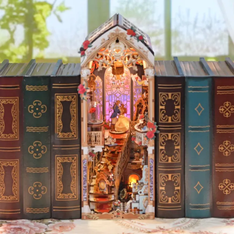 Book Nook - Beast And Beauty - Image 4