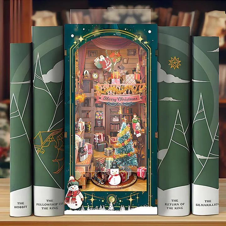 Book Nook - Christmas Jingle Cabin - Image 3