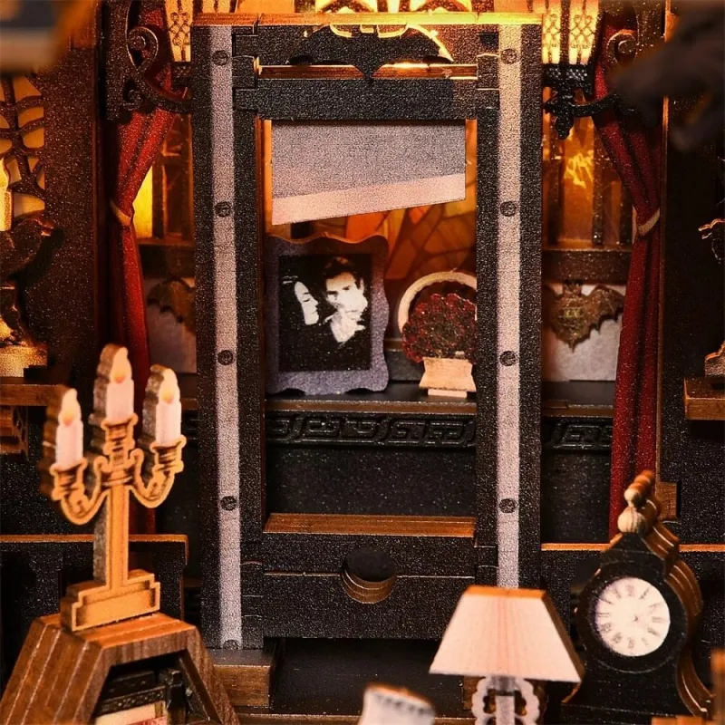Book Nook - Dark Family - Image 8