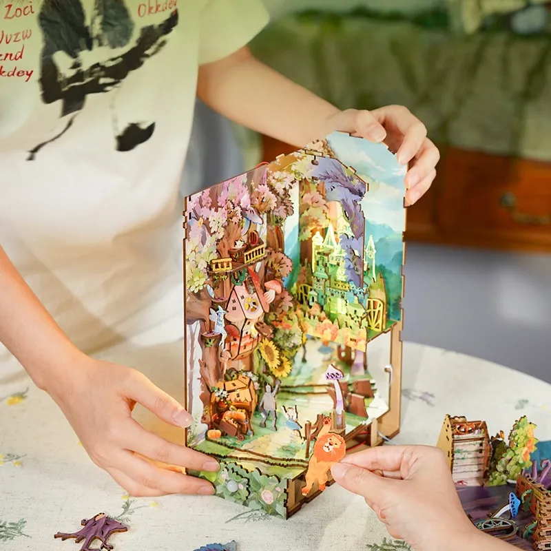 Book Nook - Dorothy's Journey - Image 4