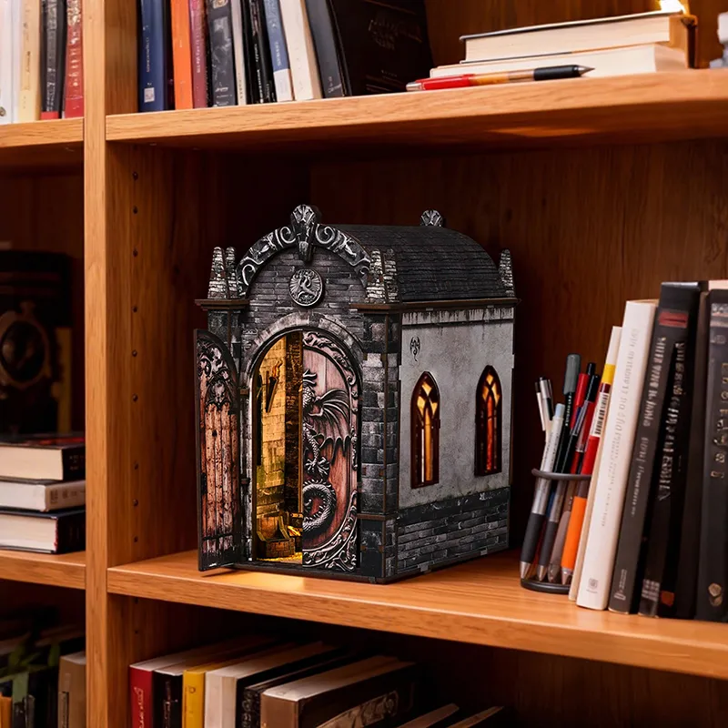 Book Nook Fourth Wing - Dragons Treasure Labyrinth - Image 10