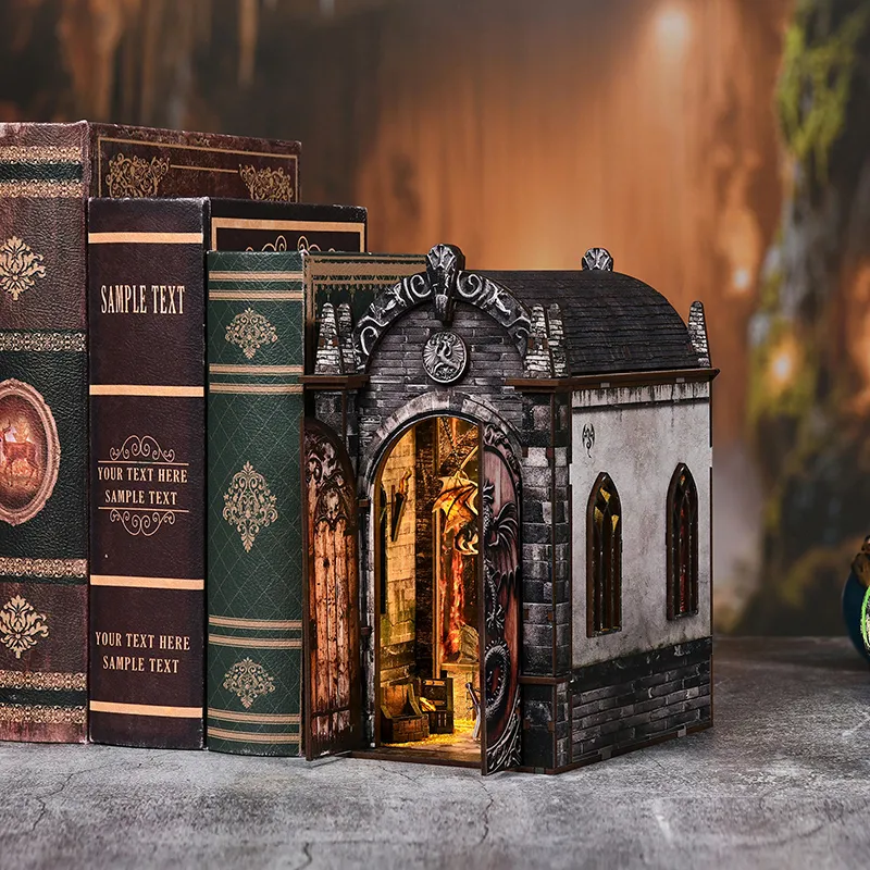 Book Nook Fourth Wing - Dragons Treasure Labyrinth - Image 8