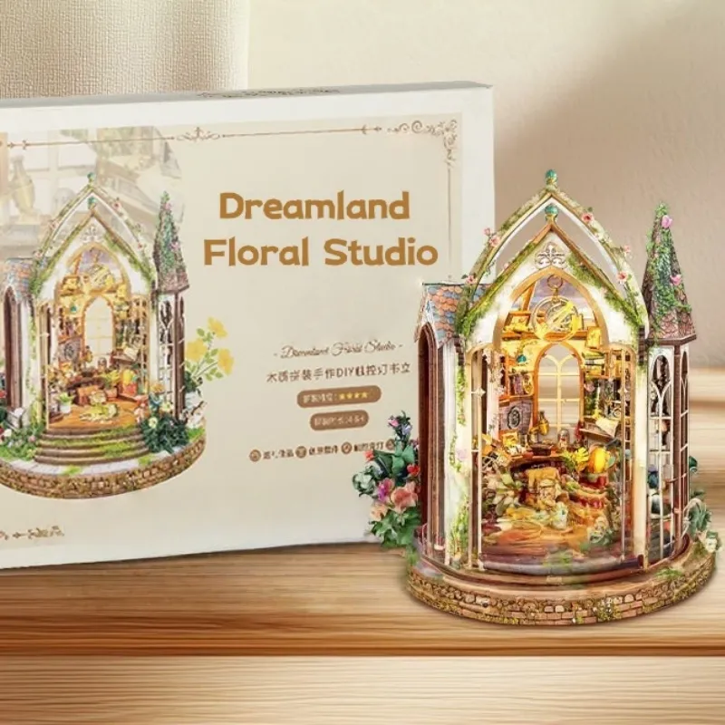 Book Nook - Dreamland Floral Studio - Image 5