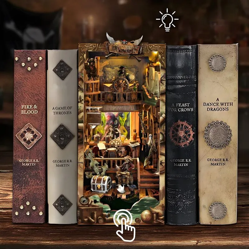 Book Nook - New World Ghost Ship - Image 4