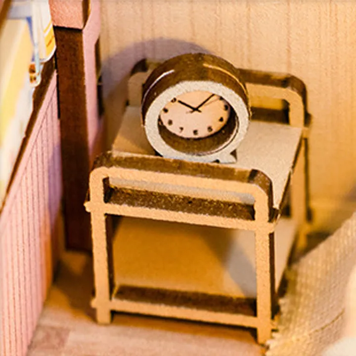 Book Nook - Pink Loft - Image 7