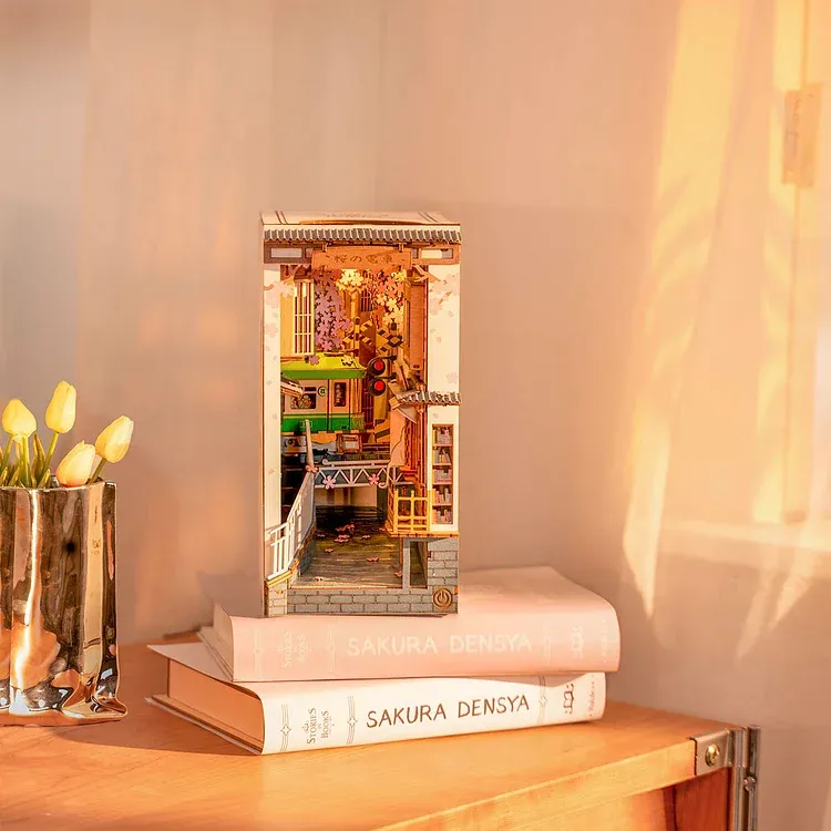 Book Nook - Sakura Densya | TGB01 - Image 3