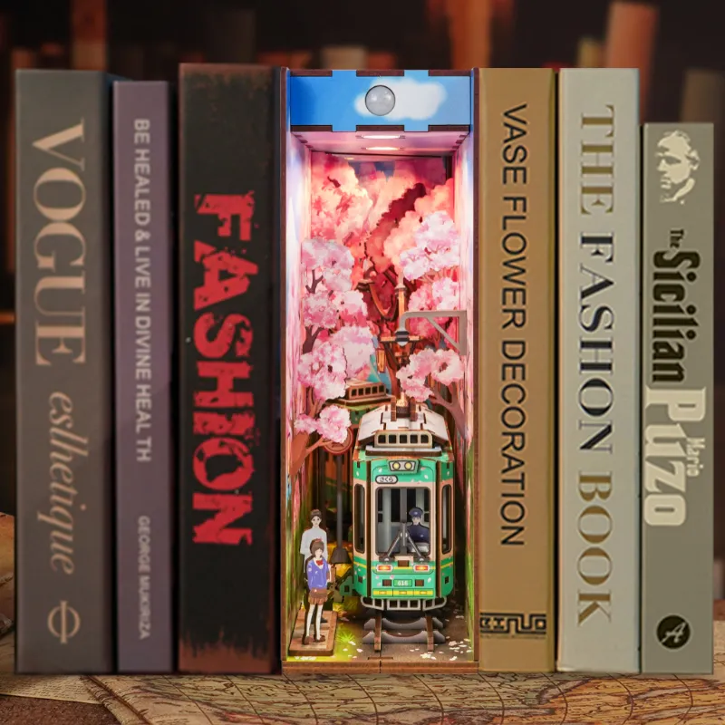 Book Nook - Sakura's Travel - Image 4
