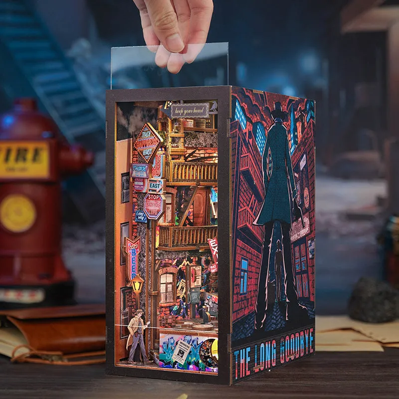 Book Nook - The Long Goodbye - Image 4