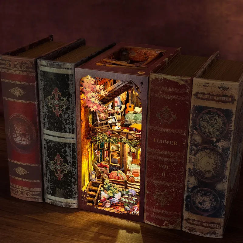 Book Nook - Twilight Cottage - Image 4