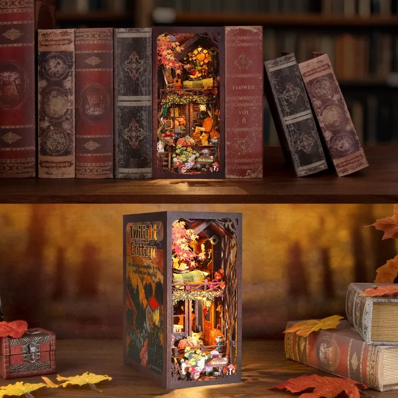 Book Nook - Twilight Cottage - Image 6