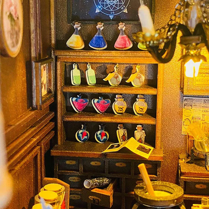 Booknook - Mira's Magic House - Image 5