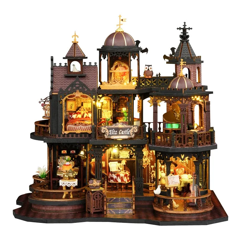 Miniature House - Edinburgh Castle - Image 9